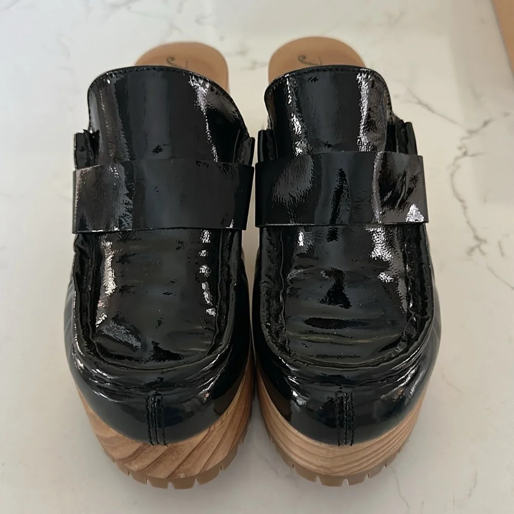 Free People Black Patent Corbin Loager Clog - Picture 2 of 12